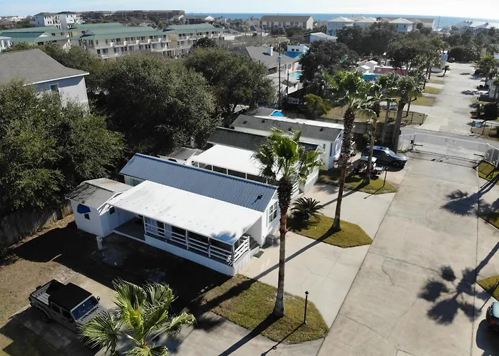 Family Friendly Beach Home Located In Beautiful Miramar Beach, Fl