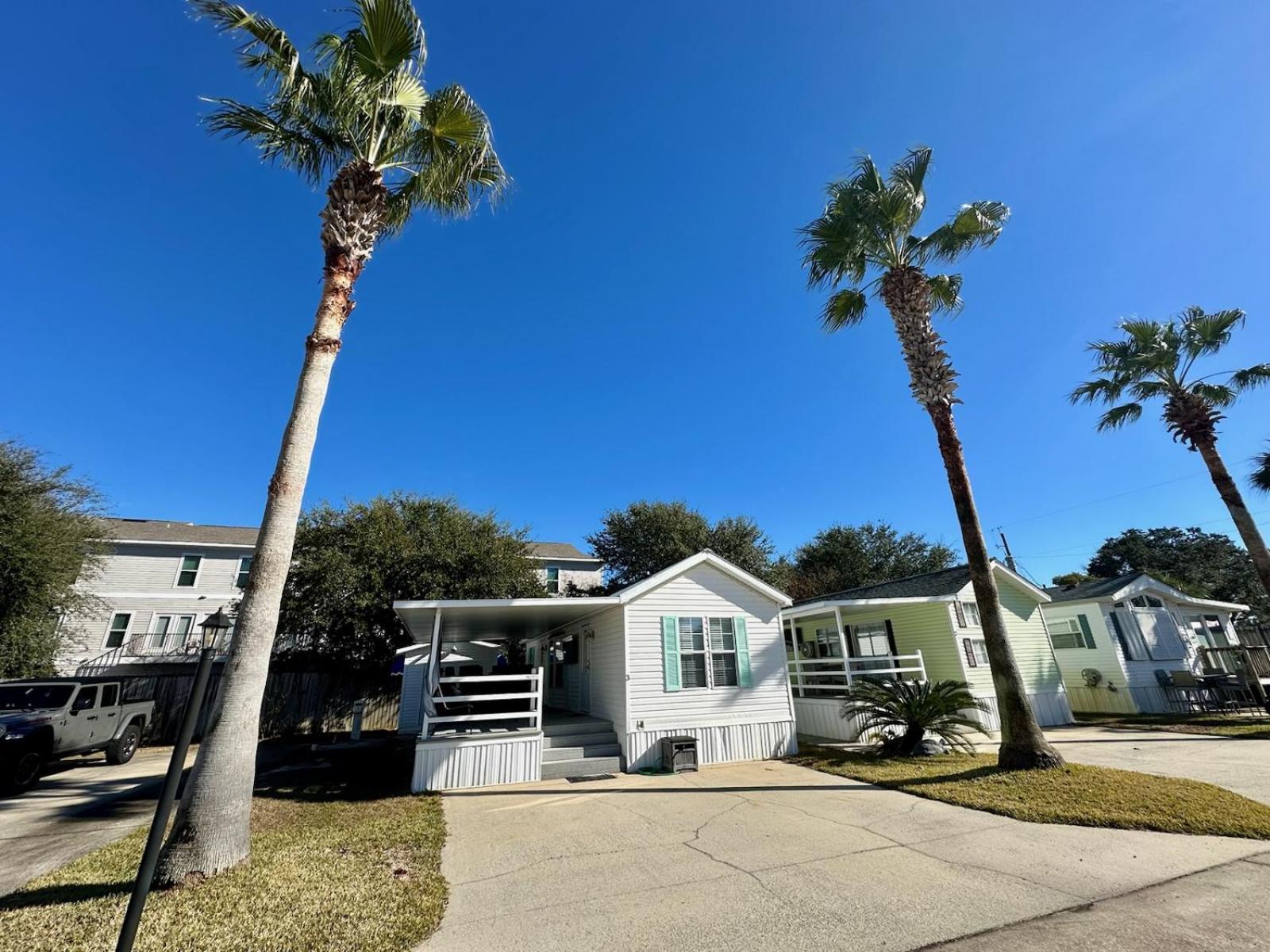 Family Friendly Located In Beautiful Miramar Beach, Fl